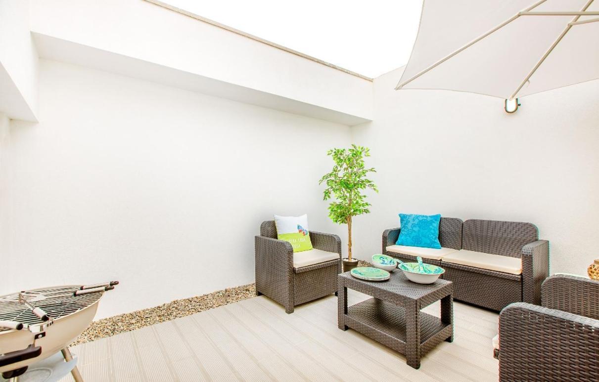 Apartment Espinho 4 *